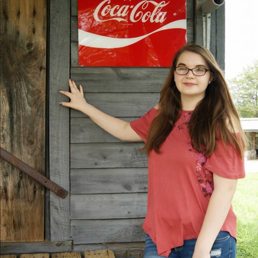 Meet your Posher, Jasmine